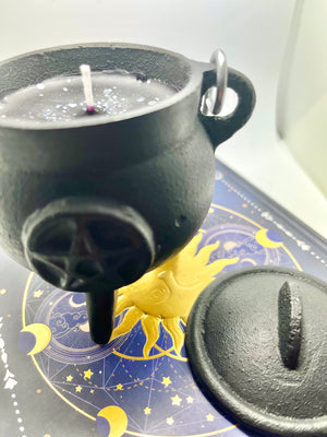 Cast Iron Mini Cauldron Candle-  Bergamot & Black Tea Scented